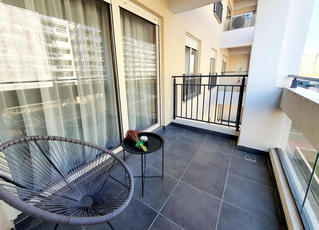 Apartman Ana Lux بودغوريتْسا المظهر الخارجي الصورة