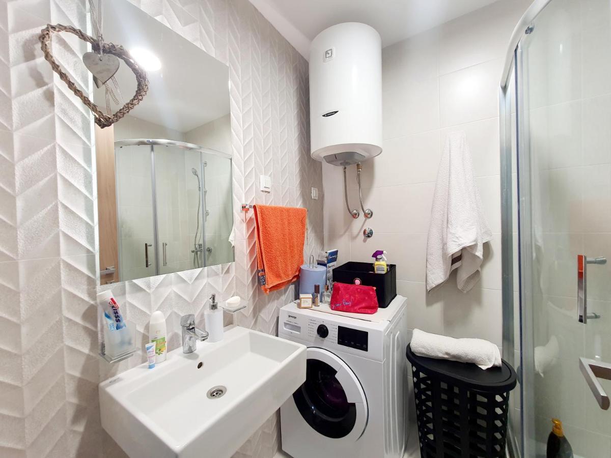 Apartman Ana Lux بودغوريتْسا المظهر الخارجي الصورة