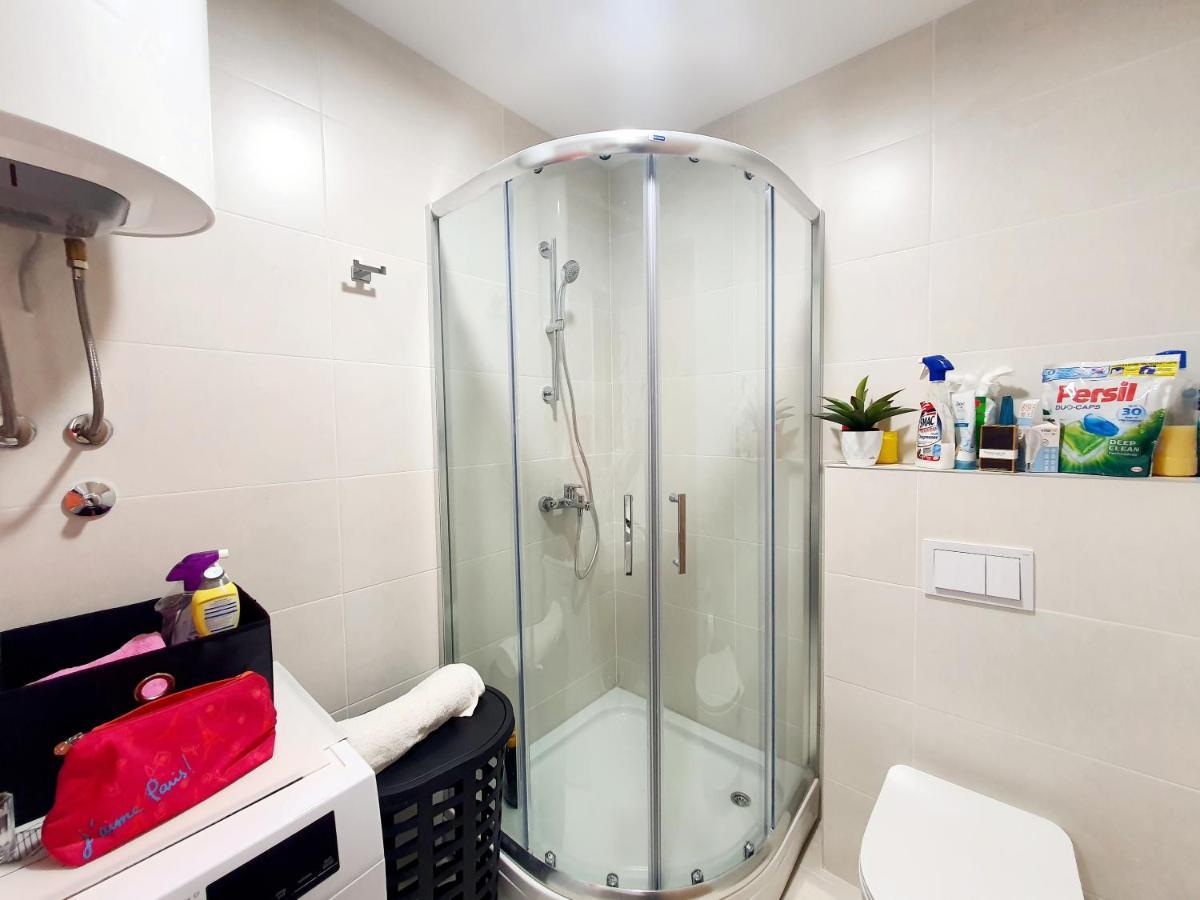 Apartman Ana Lux بودغوريتْسا المظهر الخارجي الصورة